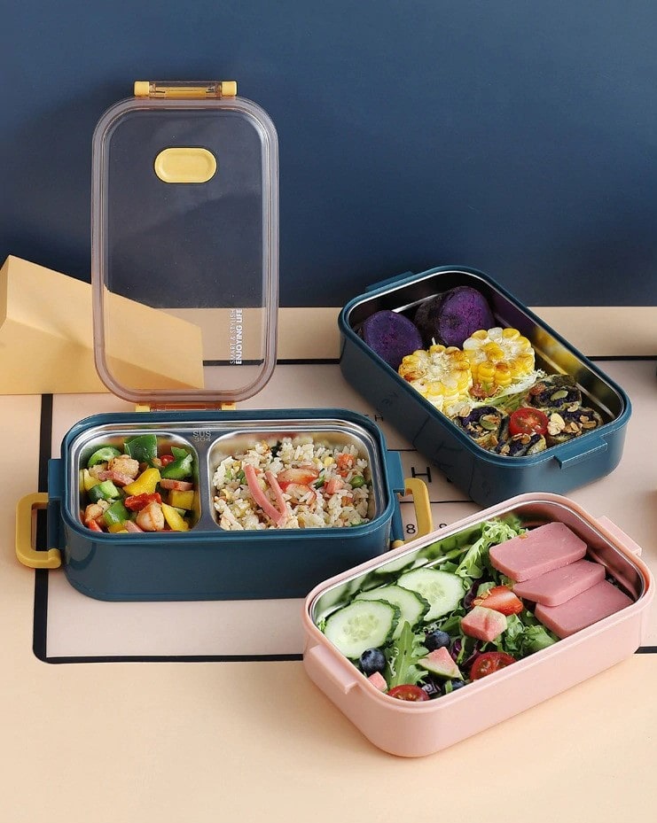 lunchbox blau rosa mit gesundem essen